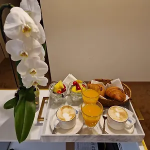 Cuma Bed & Breakfast Roma
